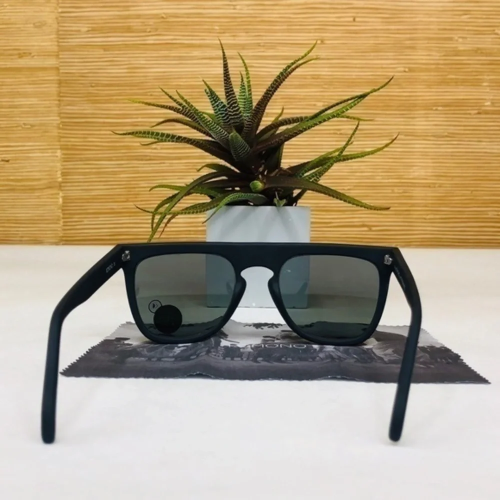 NEW KOMONO sunglasses Bennet Midnight Blue Rubber